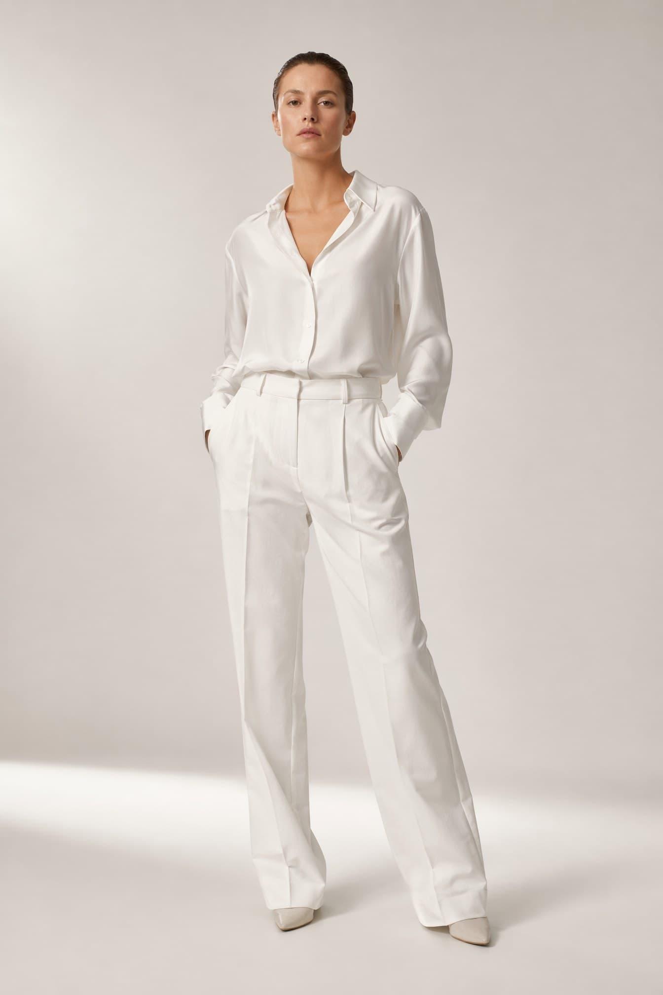 Soft tieback · ivory suit